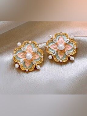 Elegant Gold Floral Pearl Earrings in Pink & Mint - Women Jewelry